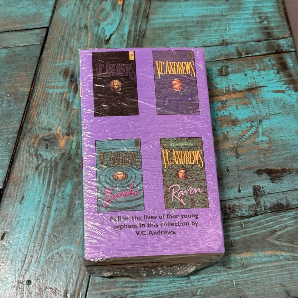 V.C. Andrews 4 Book Bundle Butterfly Crystal Brooke Raven Novels Vintage 90s NEW - Picture 6 of 6
